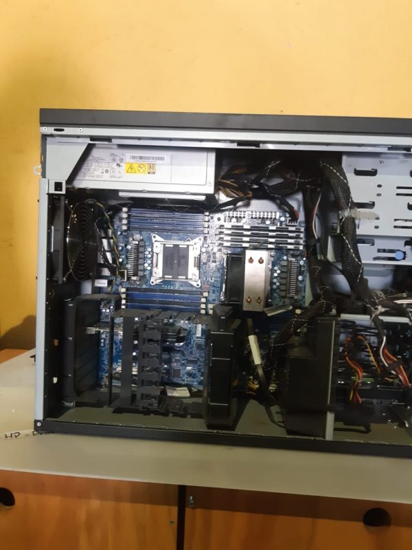 Estacion De Trabajo Lenovo Thinkstation D30  Xeon E5 2603 - Imagen 3