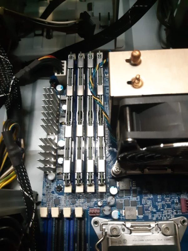 Estacion De Trabajo Lenovo Thinkstation D30  Xeon E5 2603 - Imagen 4